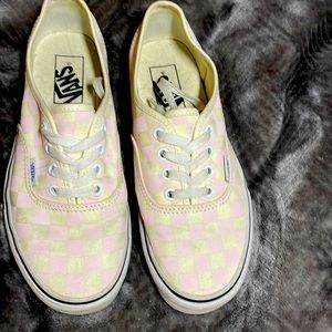 Vans Authentic (Checkerboard) Chalk Pink/White